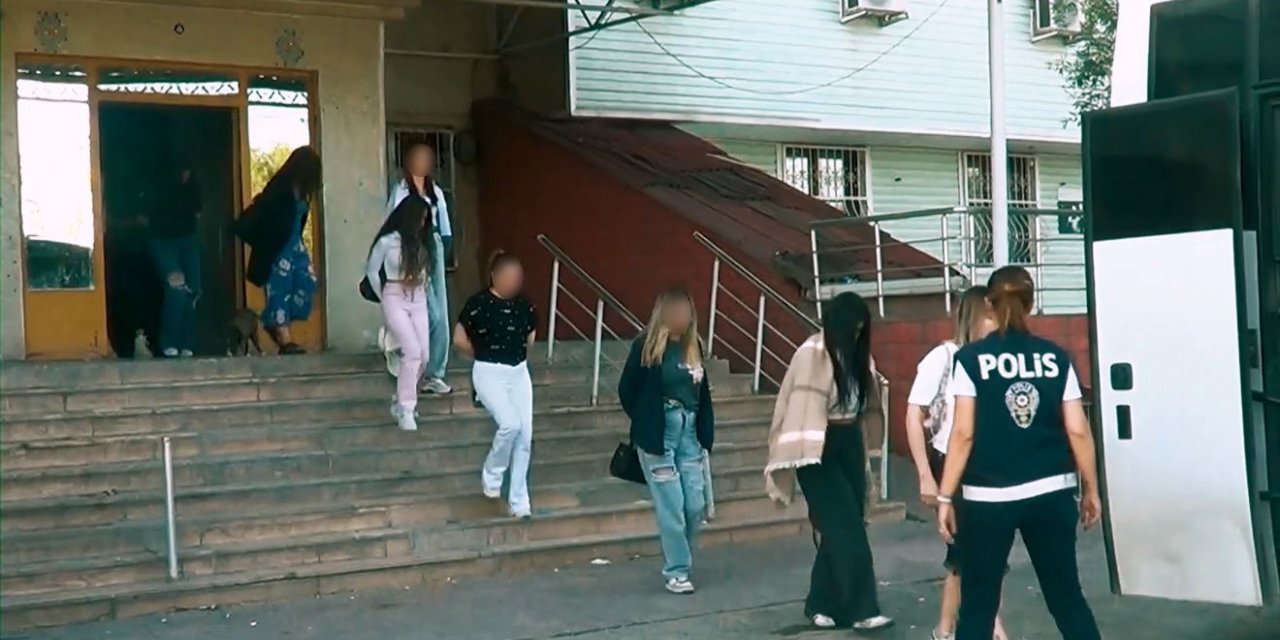 Iğdır’da eğlence mekanlarına eş zamanlı baskın