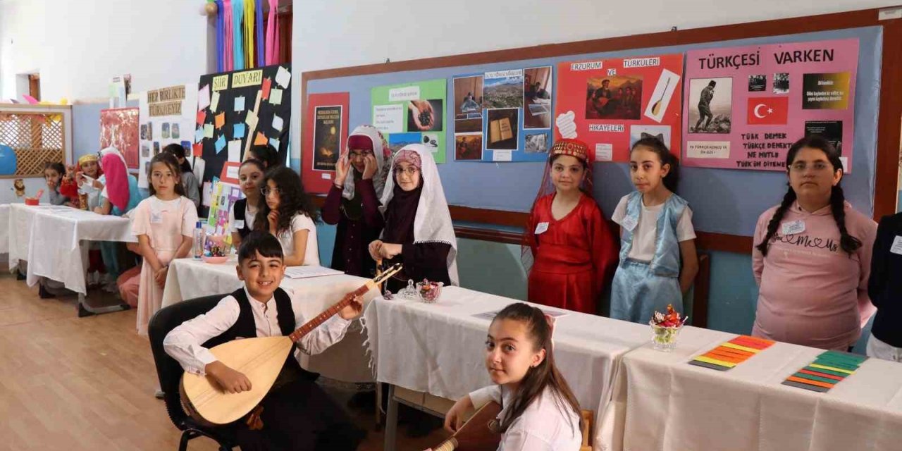 Oltu Karabekir İlkokulu’nda bilim şenliği yapıldı