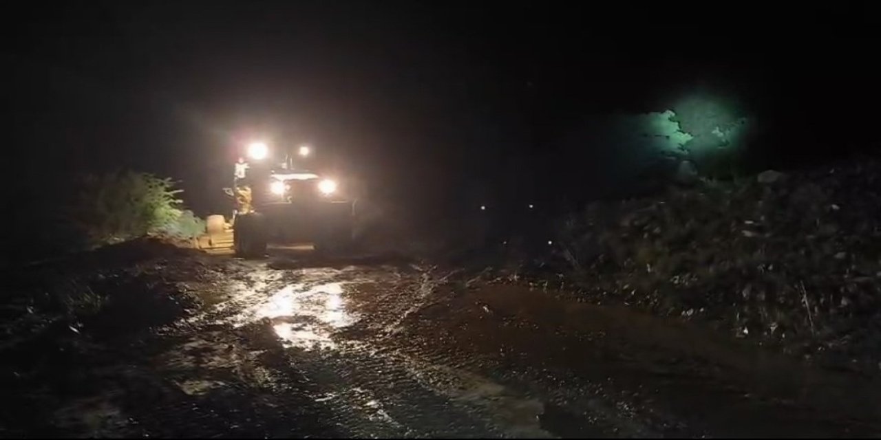 Başkale’de sağanak sonucu sel oldu