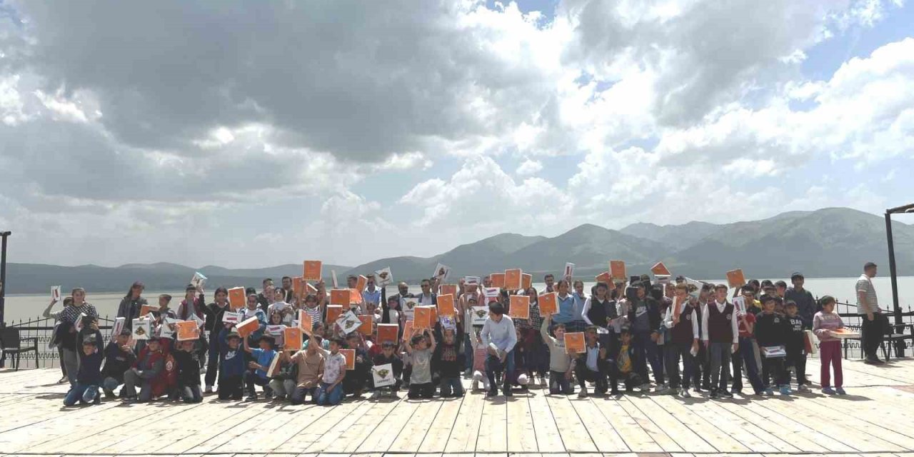 Bulanık’ta öksüz ve yetim çocuklara destek