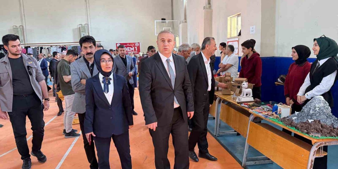 Ağrı'da "Bilim Sanat ve Eğitim Şöleni " düzenlendi