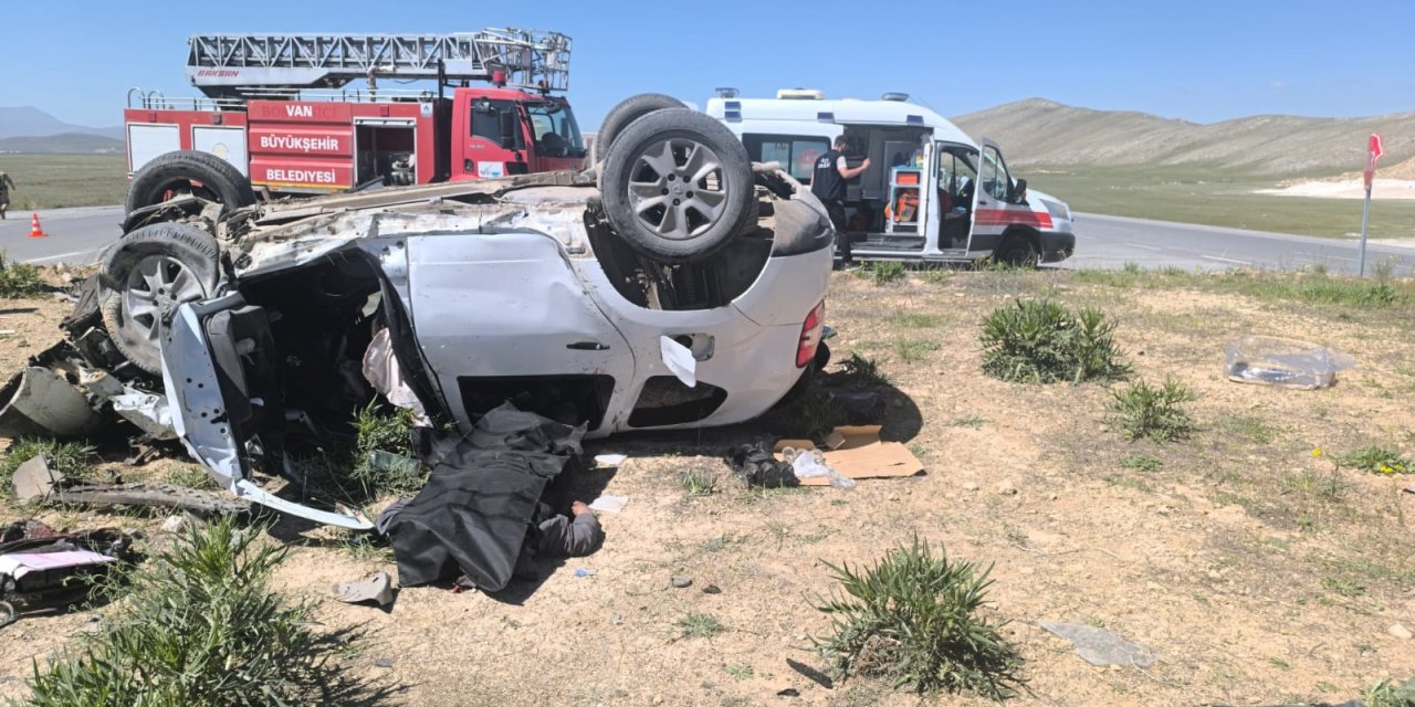 Van'ın Çaldıran ilçesinde kaza: 4 ölü, 2 yaralı