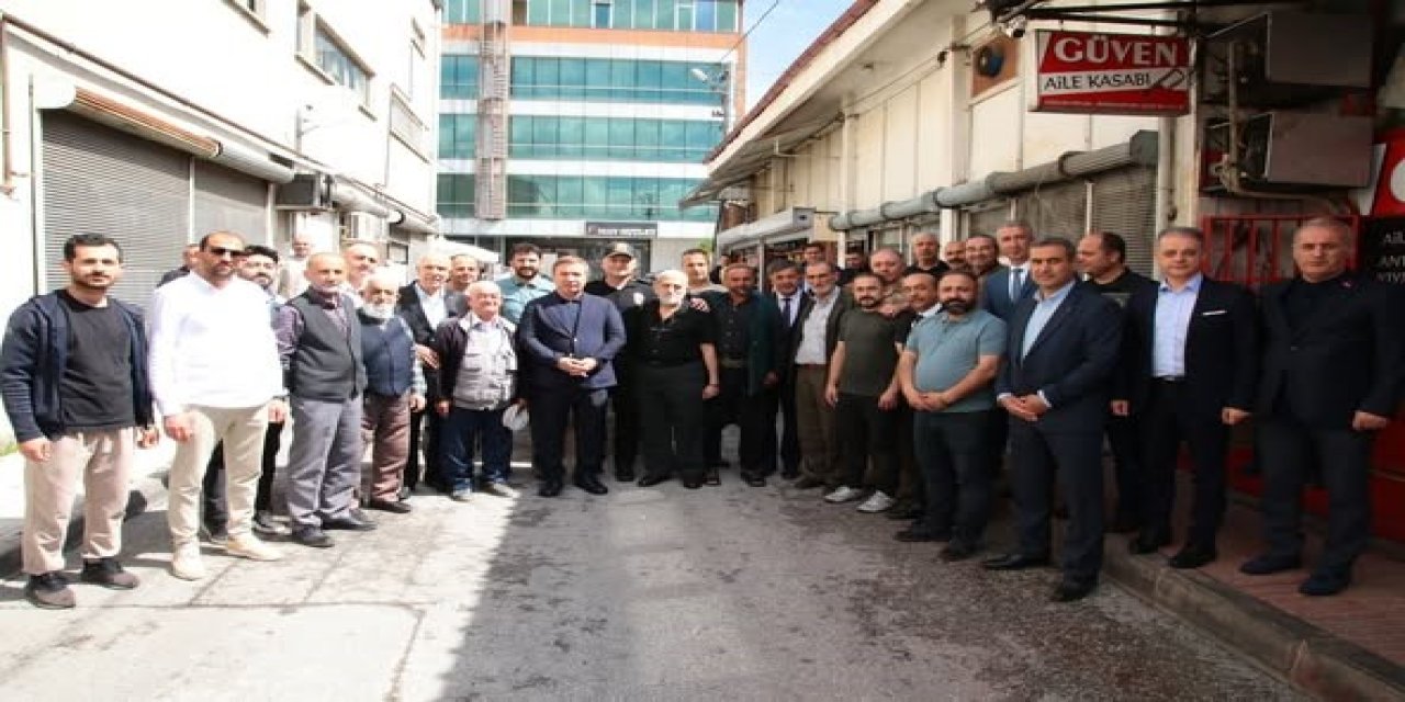 Vali Aydoğdu Buğday Meydanı'nda esnafla buluştu