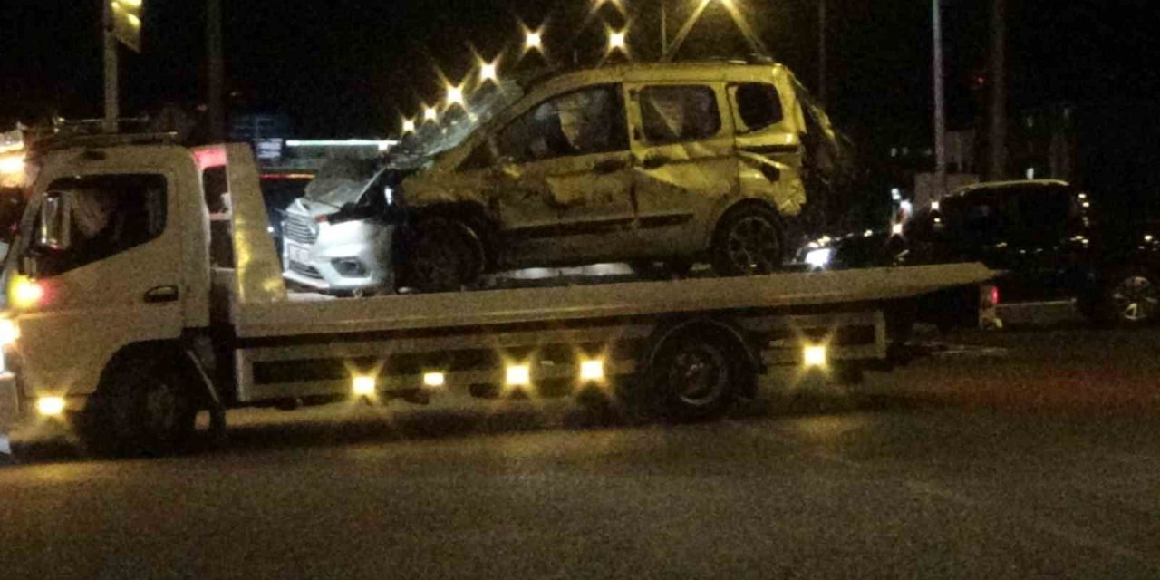 Kars’ta zincirleme kaza meydana geldi: 4 yaralı