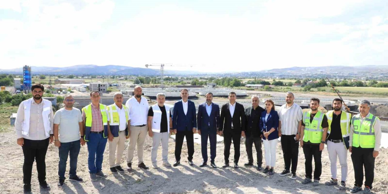 Başkan Şerifoğulları, İElazığ'da tesislerde incelemelerde bulundu