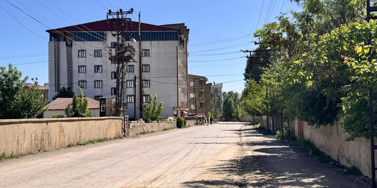 Yüksekova’nın Güngör Mahallesi iki gündür elektriksiz: Esnaf zorda, mahalleli mağdur