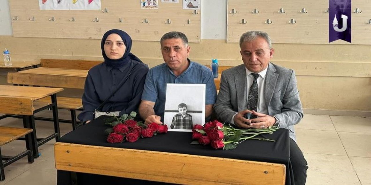 Maganda kurşunuyla ölen öğrenci sınıfında anıldı