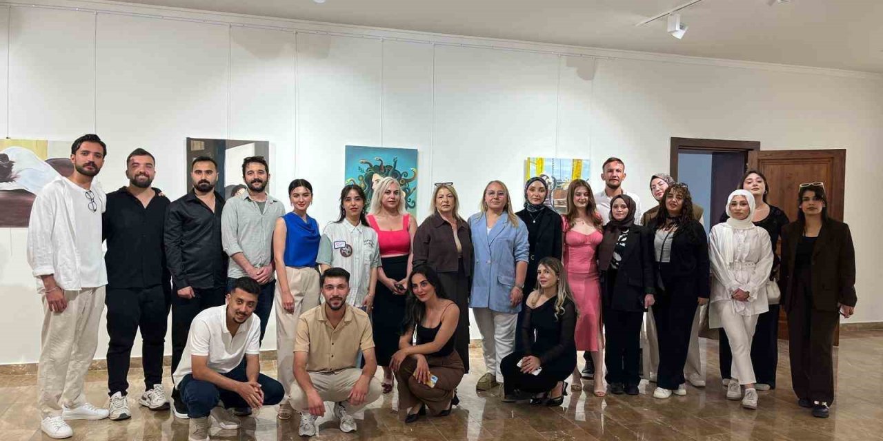 Munzur Üniversitesi resim bölümü sergisi sanatseverlerle buluştu