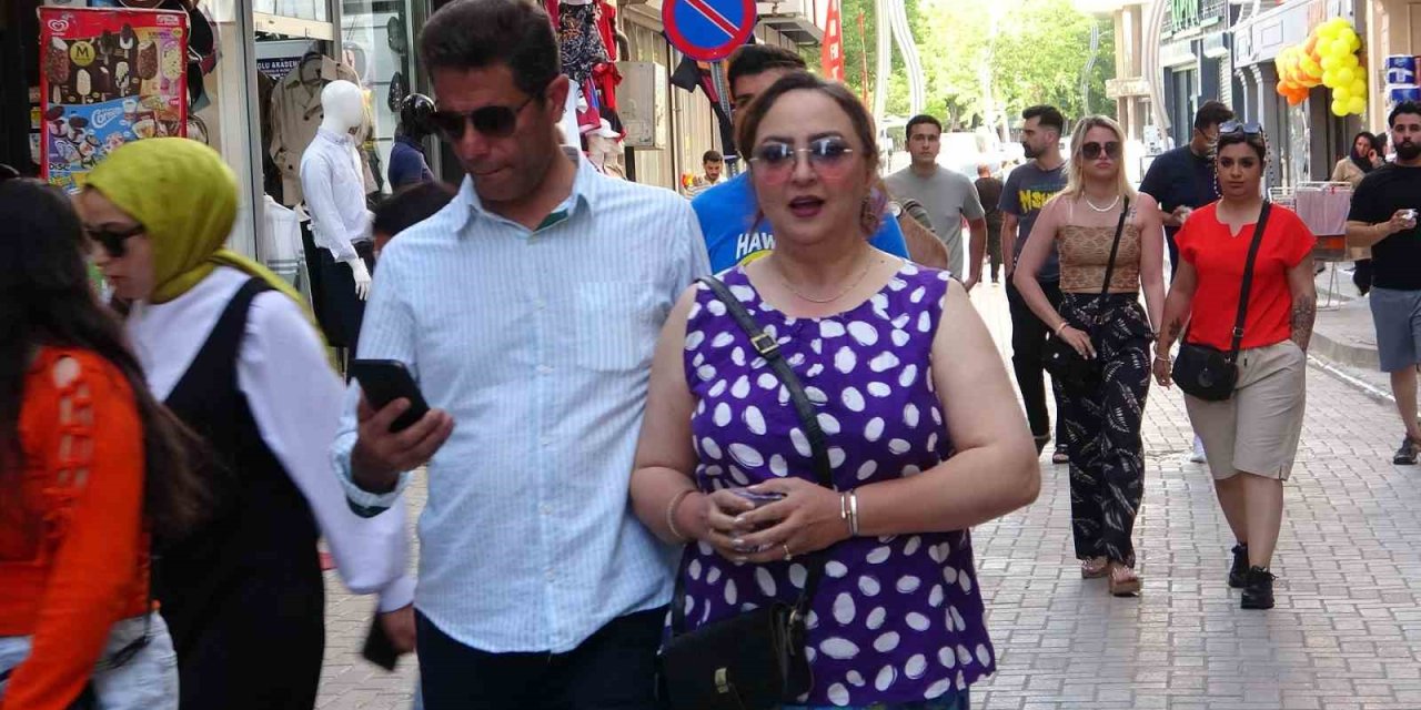 İranlılar Van esnafına çifte bayram yaşattı