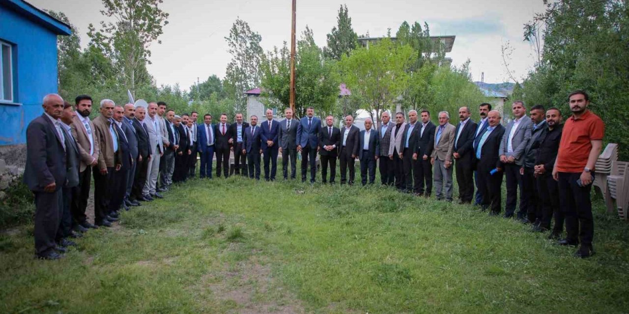 Vali Çelik’ten köy ziyareti