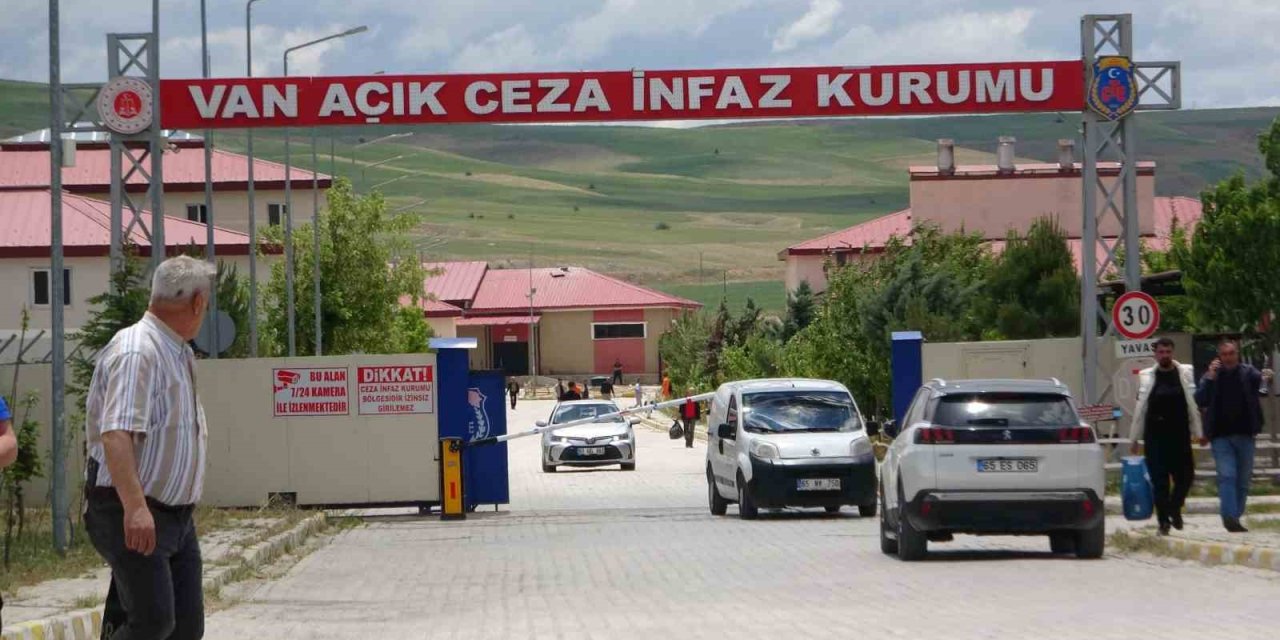 Van’daki cezaevlerinde bazı tahliyeler başladı