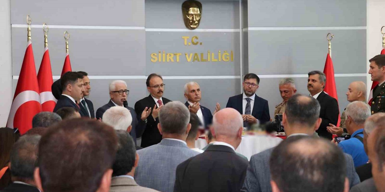 Siirt’te bayramlaşma töreni