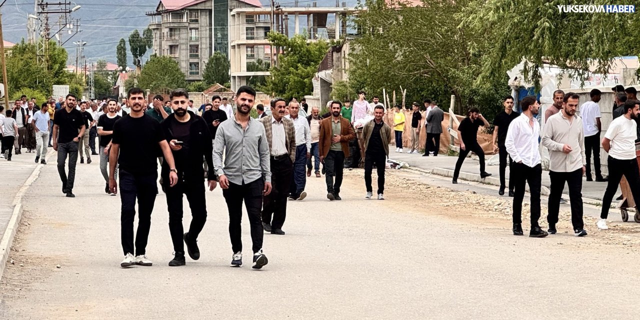 İkiyaka sakinleri 100 yıllık bayram geleneklerini sürdürüyor