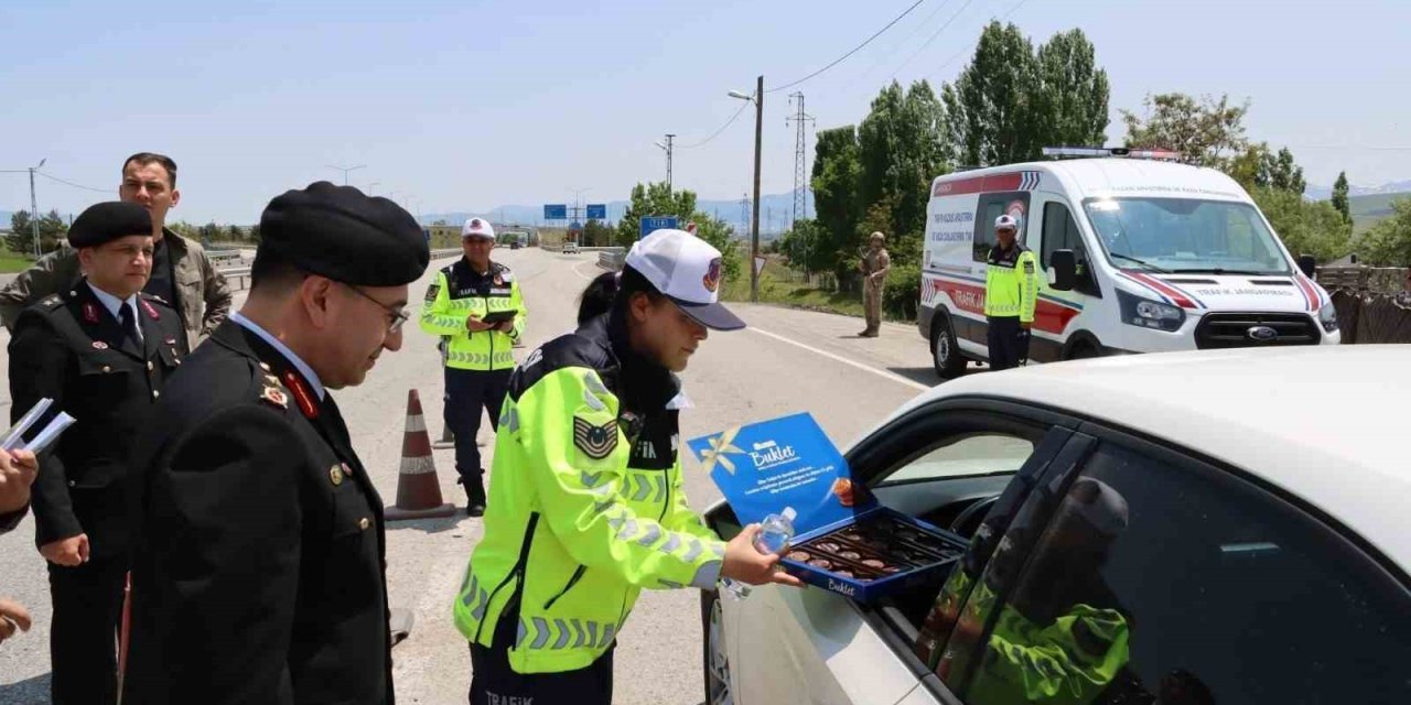 Erzurum’da jandarmadan bayram denetimleri sürüyor