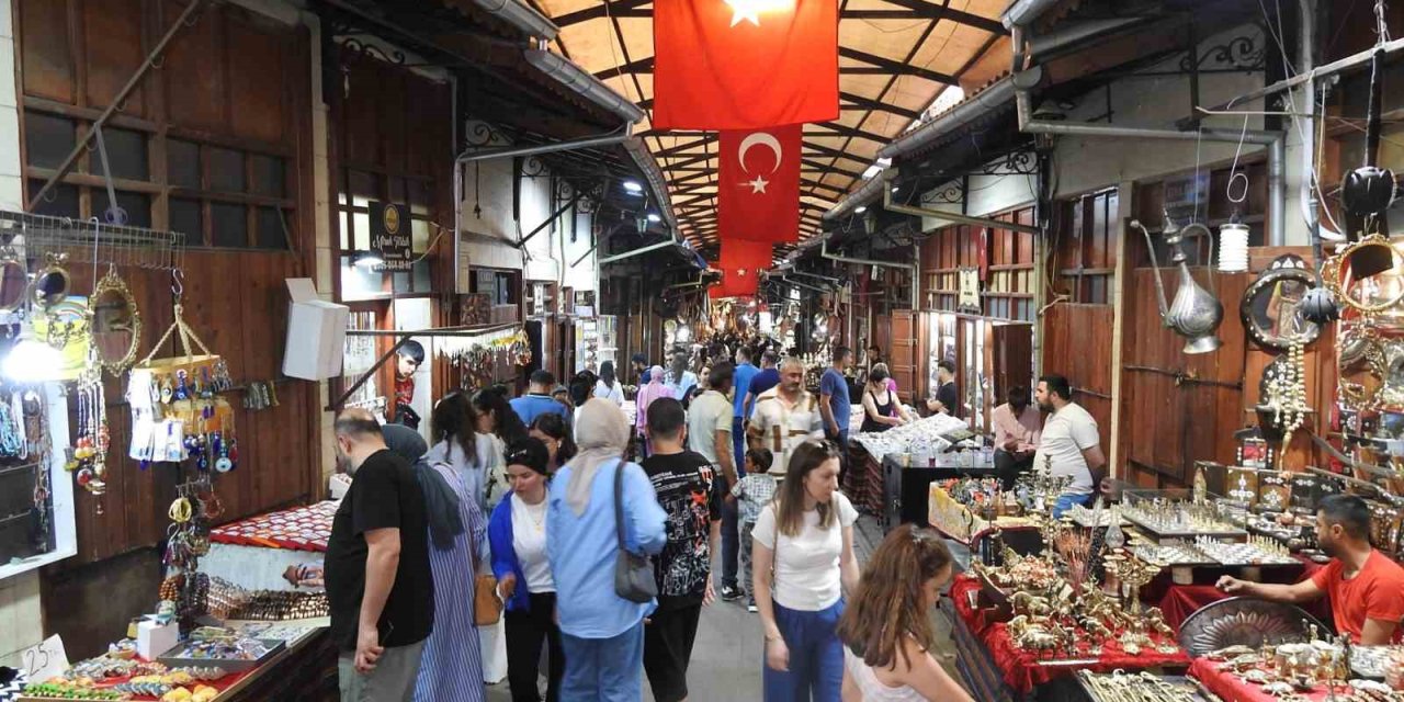 Antep’e bayramda ziyaretçi akını