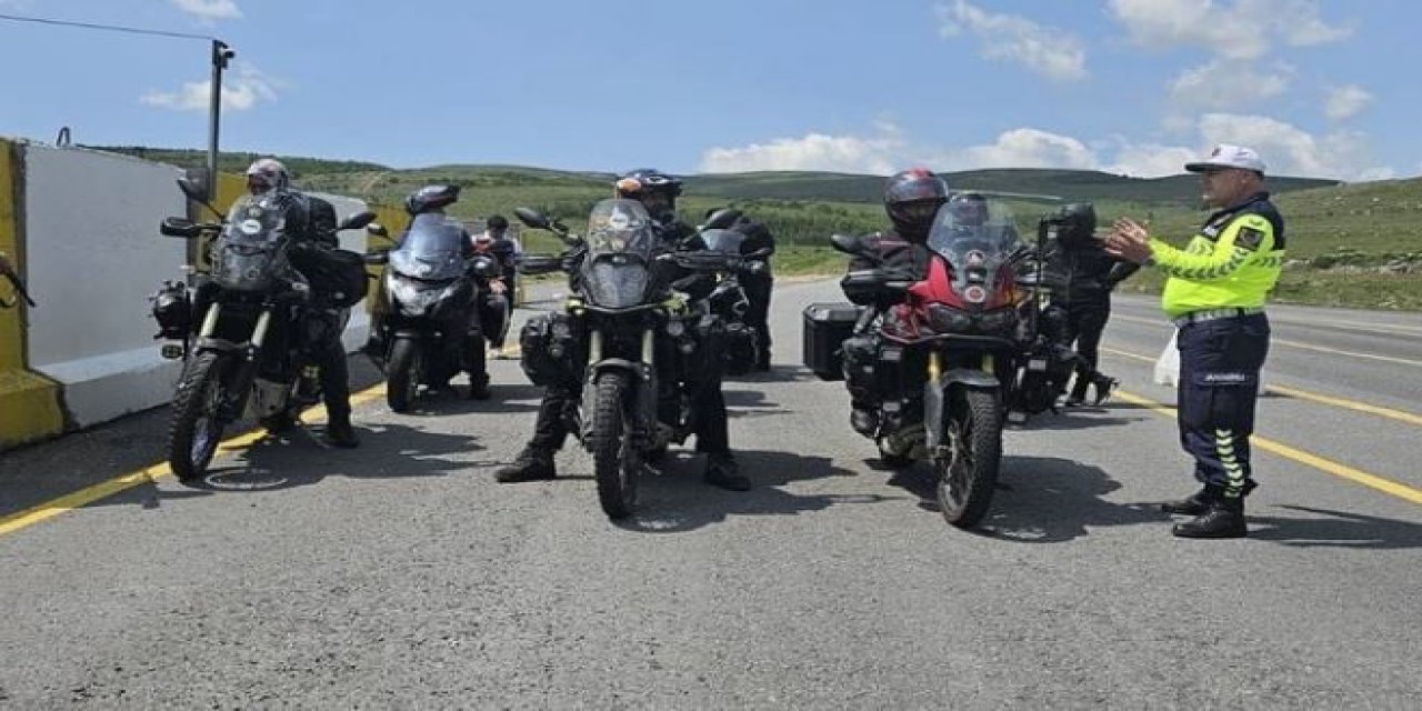 Ardahan'da motosiklet sürücülerine yönelik denetim