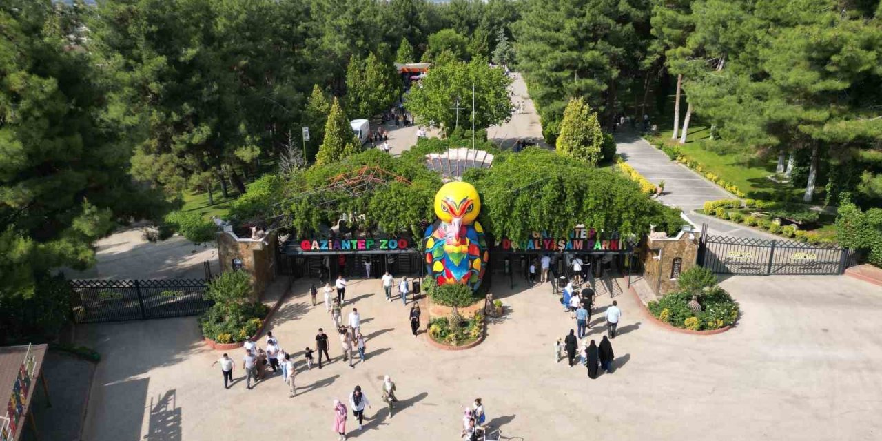 Doğal Yaşam Parkı bayramda ziyaretçi akınına uğradı