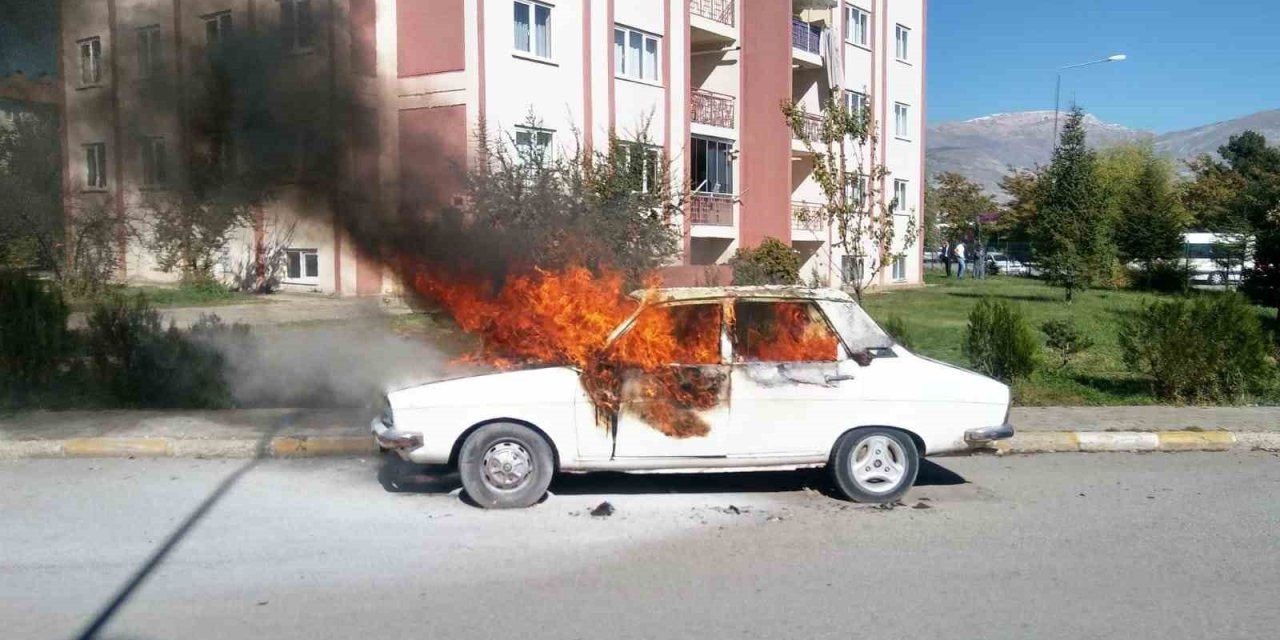 Araçlarda bırakılan malzemeler yangına neden olabilir!