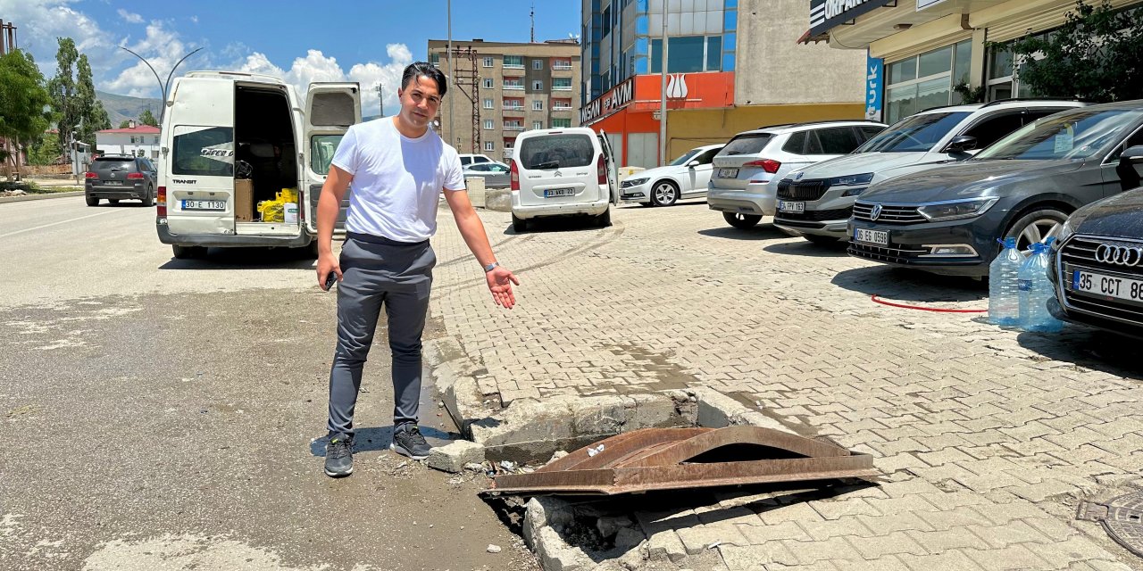 Yüksekova'da 2 yılda 30 araca zarar veren kırık mazgalın onarılması isteniyor