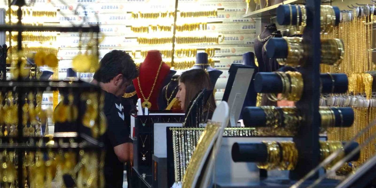 İmitasyon takılar Van’da düğünlerin yeni gözdesi oldu