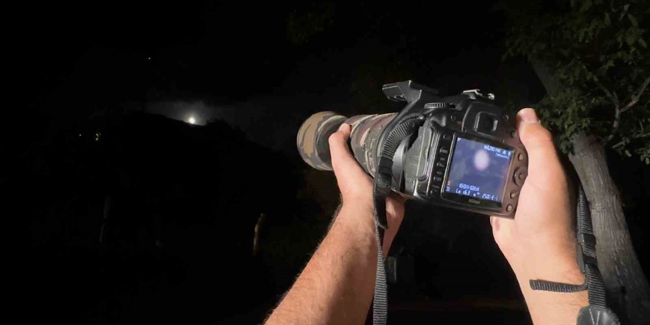 Doğa fotoğrafçısı dolunayı çekmek isterken ISS’yi çekti