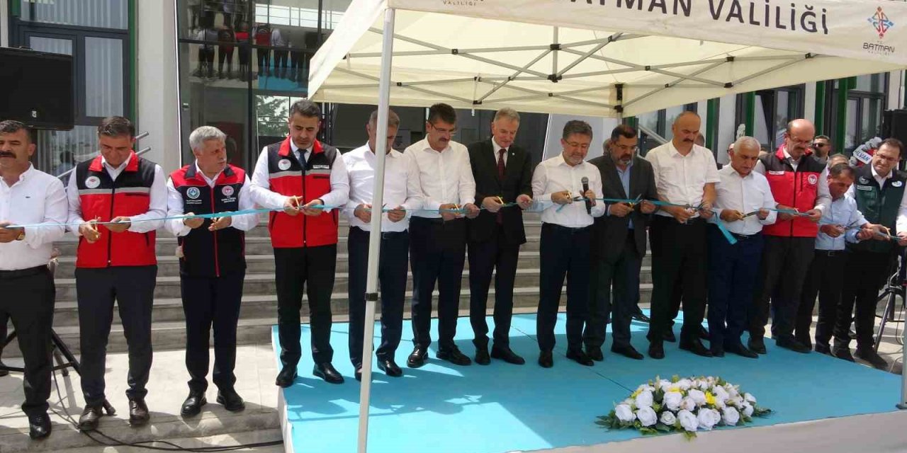 Bakan Yumaklı: Şu anda Türkiye genelinde hasatta yüzde 5 seviyesine ulaşıldı