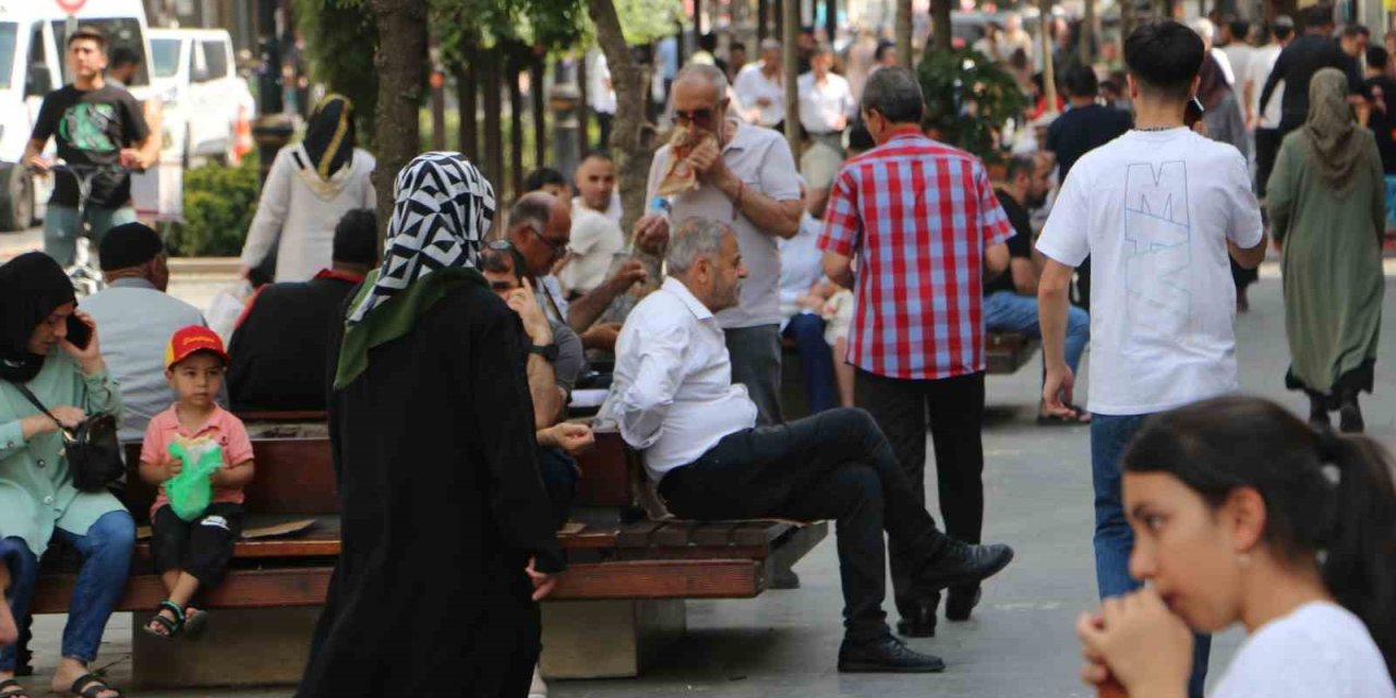 Diyarbakır’da sıcaklar başladı