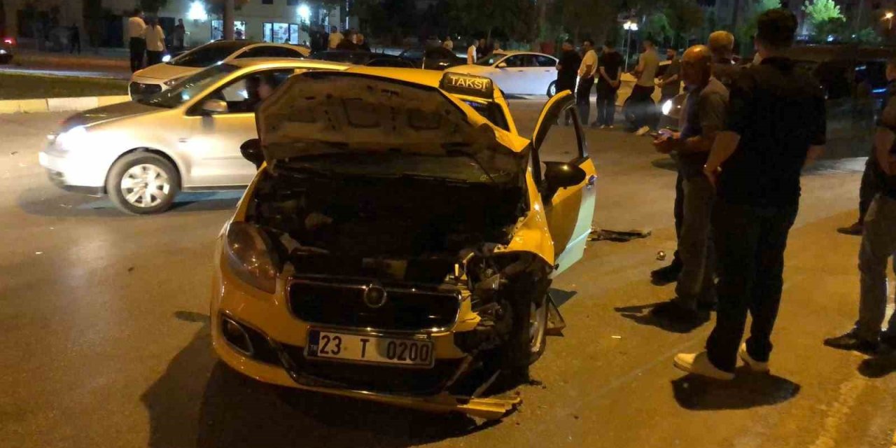 Bingöl’de trafik kazası: 1 kişi yaralandı