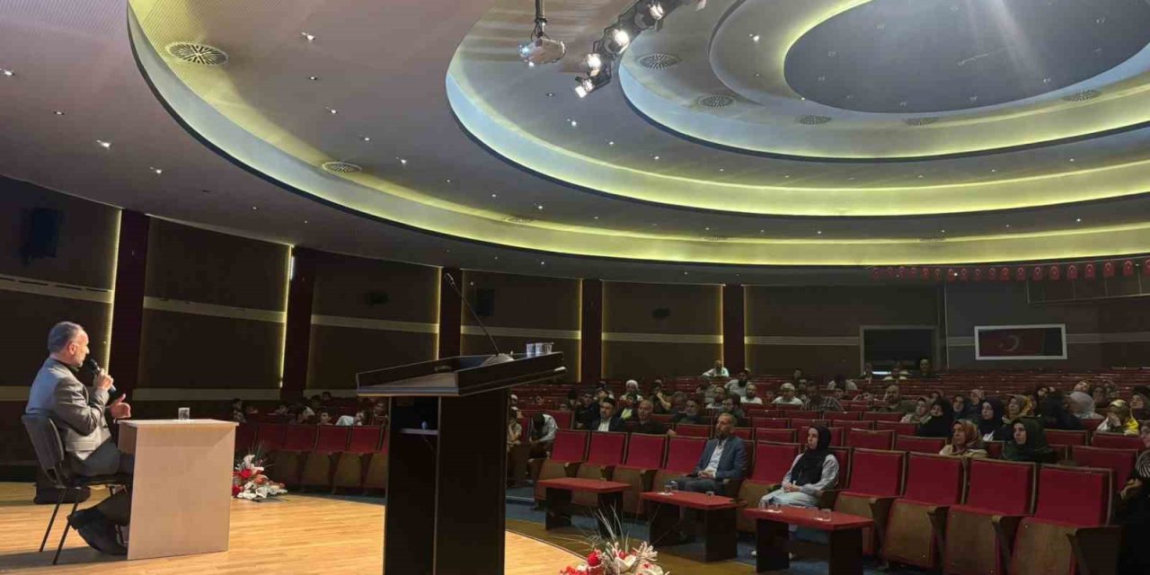 Erzurum'da Diyanet Kur’an Eğitim Merkezleri tanıtıldı