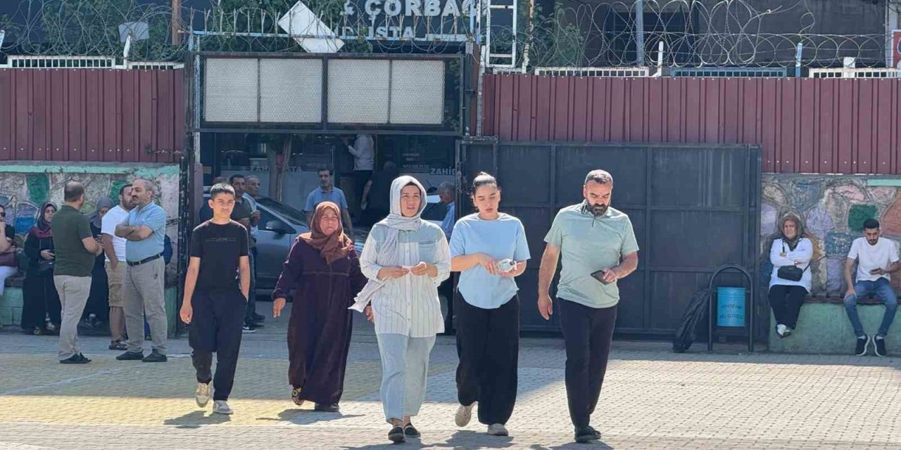 Diyarbakır’da öğrenciler sınava son anlarda yetişti