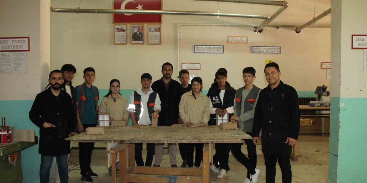 Şırnak’ta Meslek Liseleri üretiyor