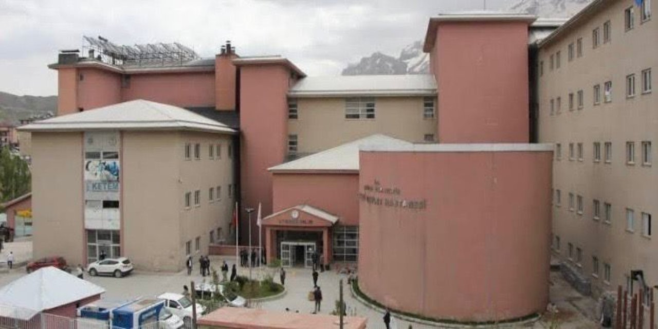 Hakkari İl Sağlık Müdürü Kara’nın görev süresi uzatıldı