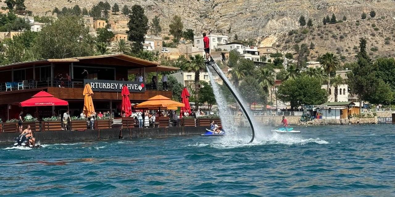 Şanlıurfa ilk defa flyboard ve jet ski gösterisi yapıldı