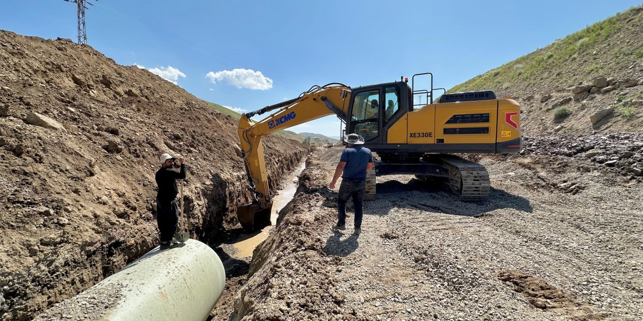 535 milyonluk sulama projesi başladı: Yüksekova Ovası suya kavuşacak