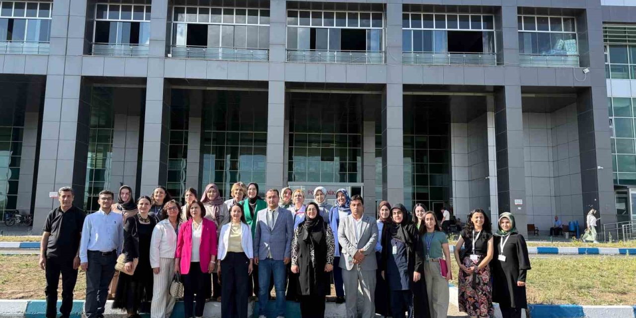Ağrı Eğitim ve Araştırma Hastanesi’ne belge