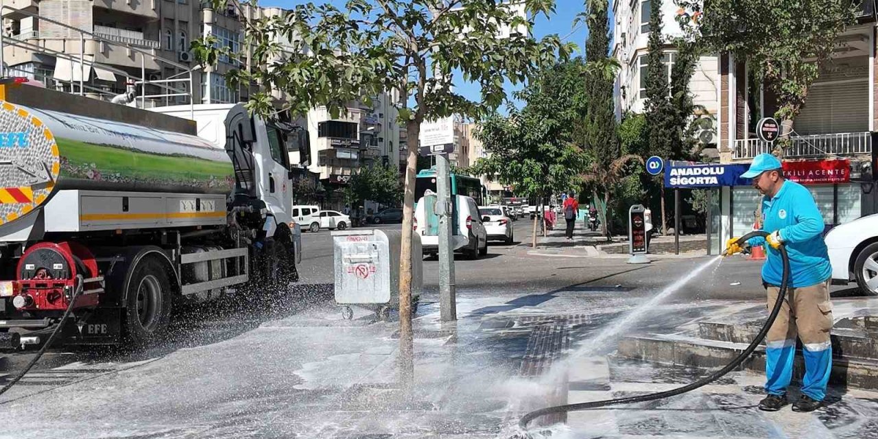 Haliliye Belediyesinden kapsamlı temizlik çalışması