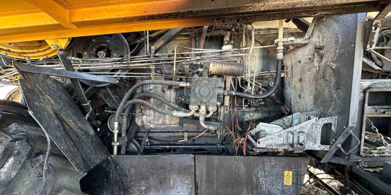 Şanlıurfa'da çıkan yangın buğday tarlasına zarar verdi