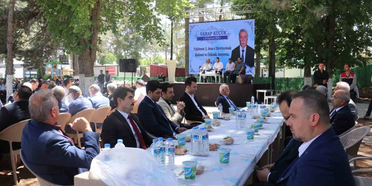 Doğanşehir’de Vahap Küçük dualarla anıldı