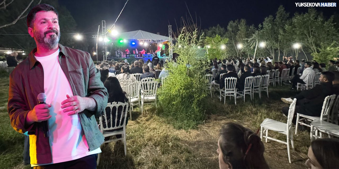 Ali Tekbaş Yüksekova'da hayranlarıyla buluştu
