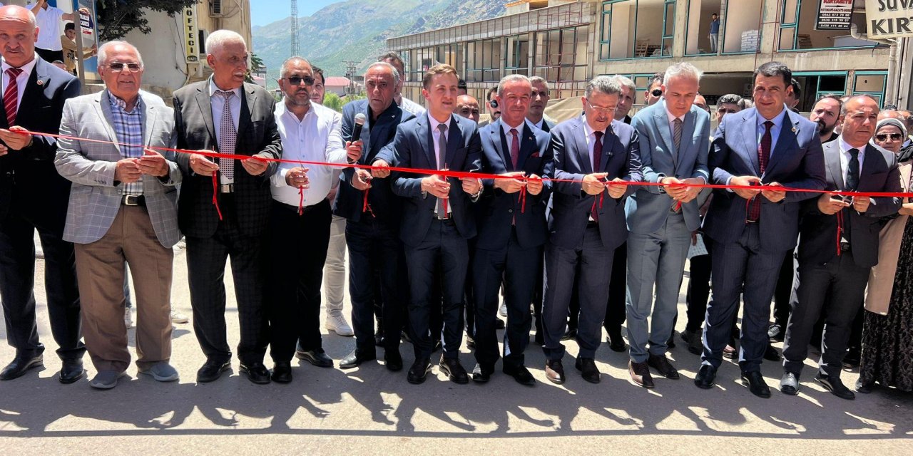 Şemdinli ile Trabzon arasında kardeşlik köprüsü: “Trabzon Caddesi” açıldı