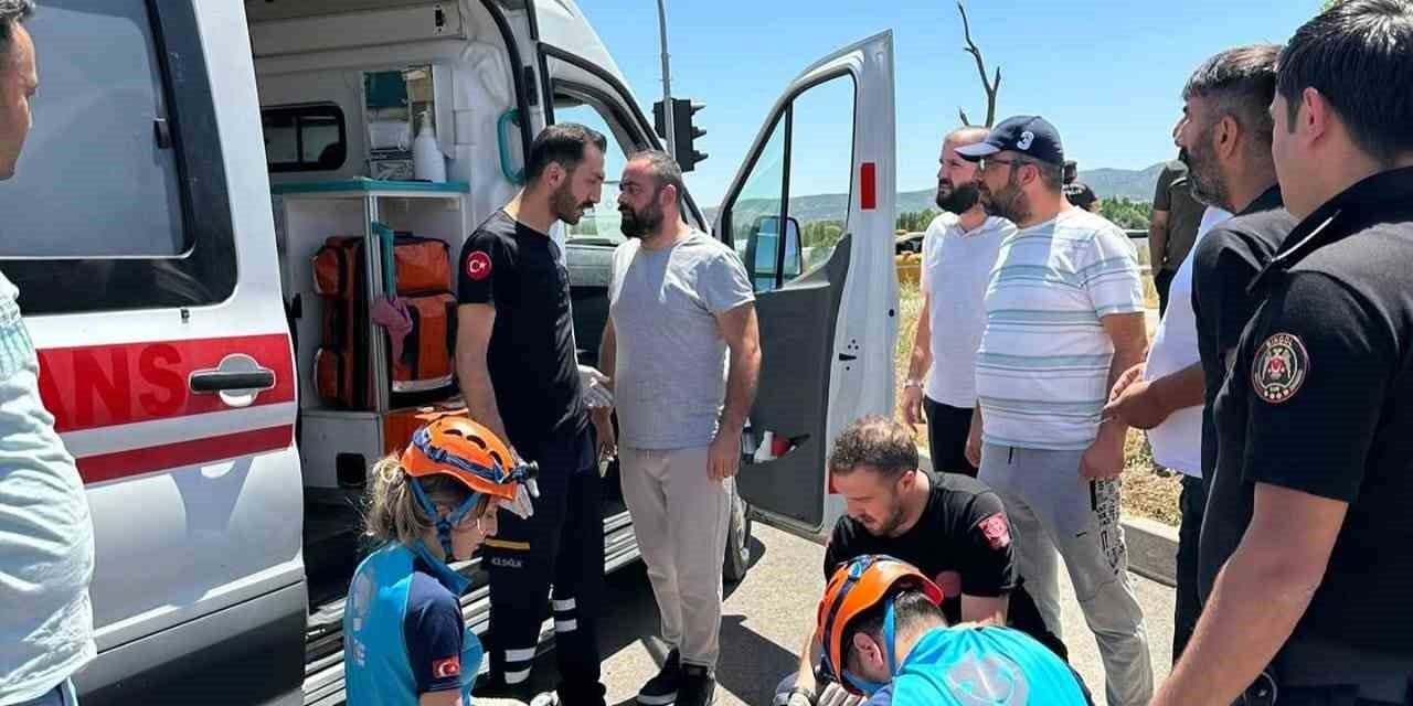Bingöl’de trafik kazasında 2 kişi yaralandı