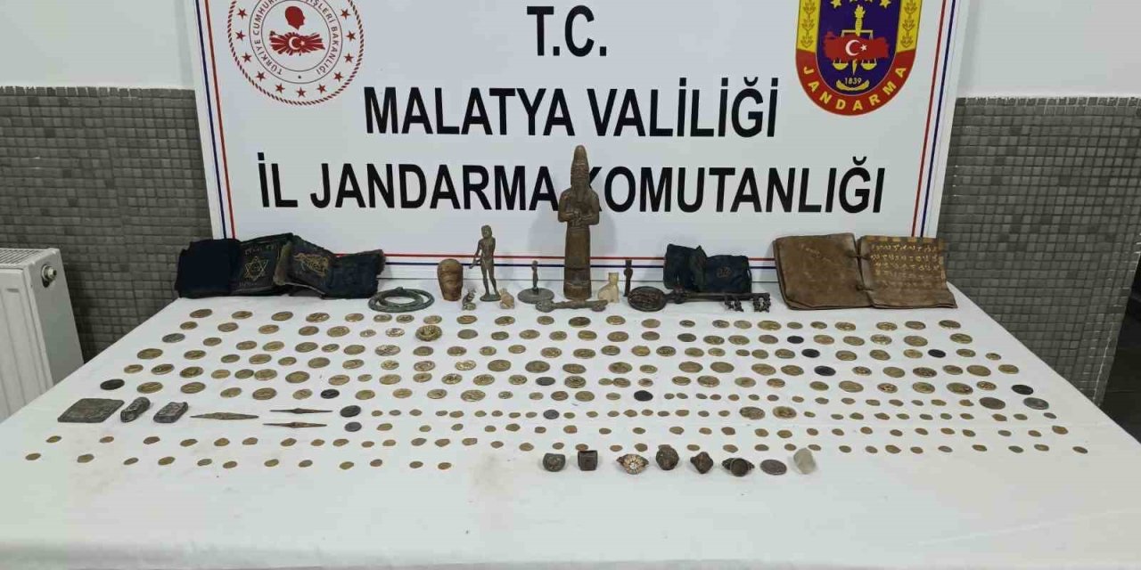 Malatya’da tarihi eser kaçakçılarına operasyonda 2 gözaltı