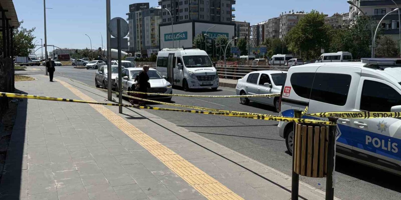 Diyarbakır'da iki grup arasında "kız isteme" kavgası: 2 yaralı