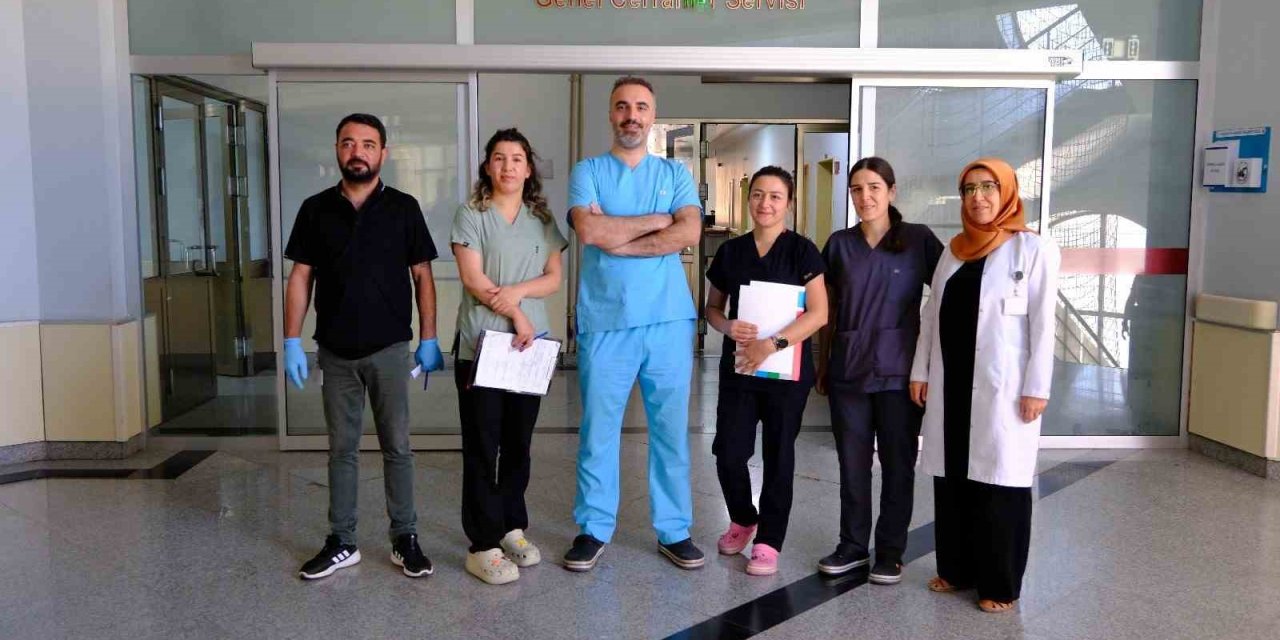 Van’da bir günde 40 göz ameliyatı yapılıyor
