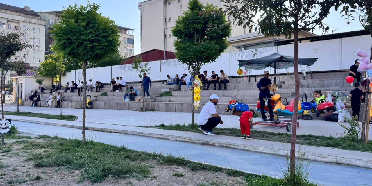 Yüksekova’da öğrenciler YKS maratonu sonrası stres attı