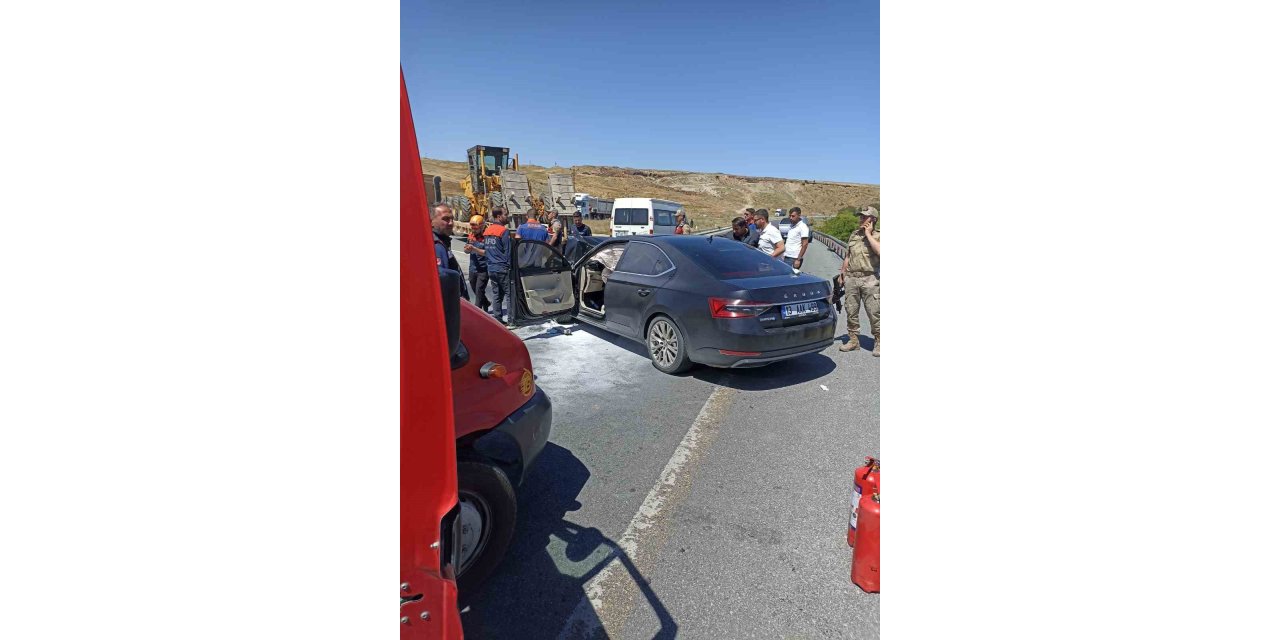 Bitlis'te Kaymakam trafik kazası geçirdi