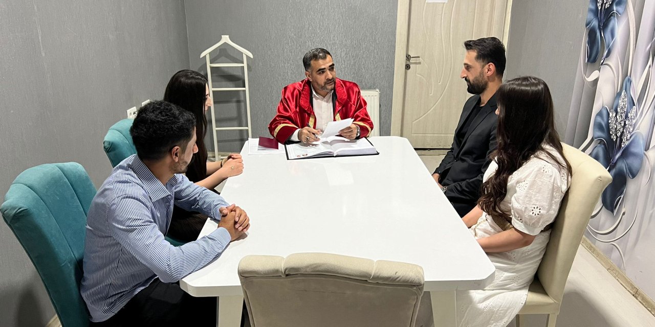 Yüksekova’da müftülükte kıyılan resmi nikah sayısı artıyor