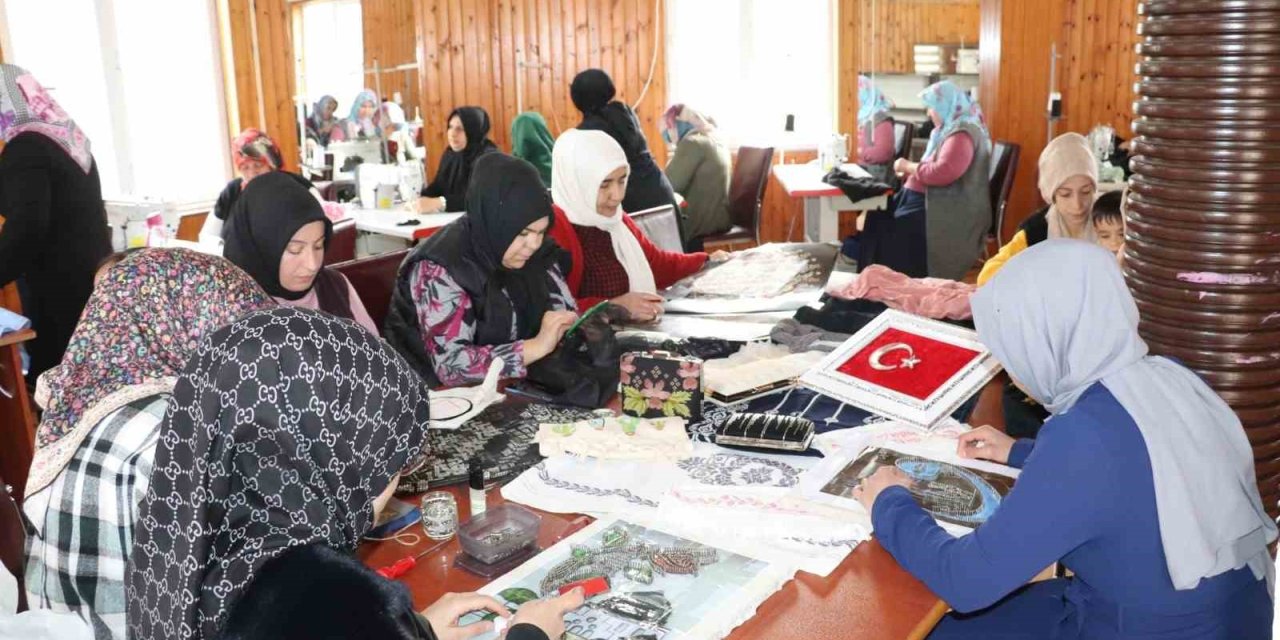 Siirt Belediyesi 30 bin kişiye sosyal destekte bulundu