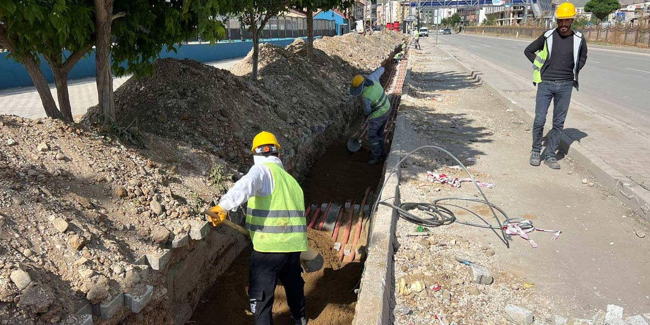 Sabancı Kavşağı’ndaki elektrik hattının 500 metrelik kısmı yeraltına alındı