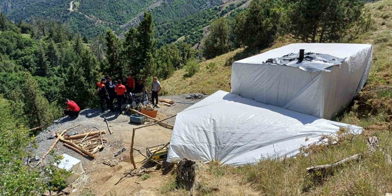 Erzurum'da göçüğün yaşandığı taş ocağından ilk görüntüler